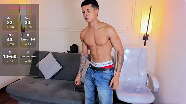 Snapshot of Paradise_boy_s chatting on 10, 10, 2025 Paradise boy s online show from 10, 10, 2025