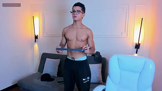 Snapshot of Paradise_boy_s chatting on 22, 10, 2025 Paradise boy s online show from 22, 10, 2025