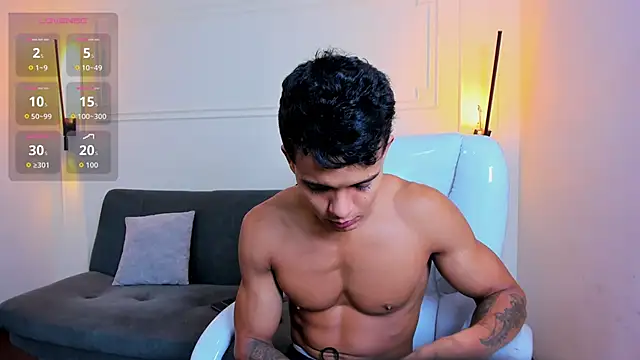 Snapshot of Paradise_boy_s chatting on 30, 10, 2025 Paradise boy s online show from 30, 10, 2025