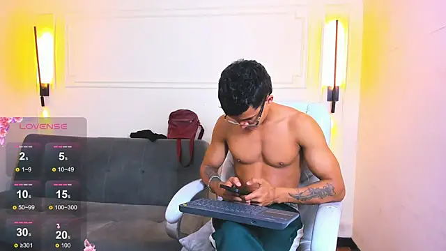 Paradise boy s online show from 18, 5, 2026