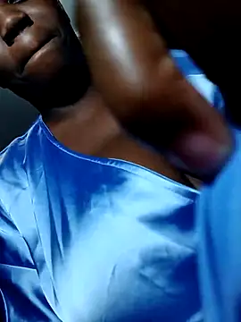 Snapshot of Bigchoccojugsxx chatting on 10, 2, 2026 Bigchoccojugsxx online show from 10, 2, 2026