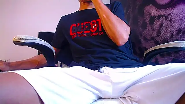 DOMINIT HOT online show from 11, 9, 2025