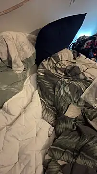 pervy devil online show from 1, 4, 2026