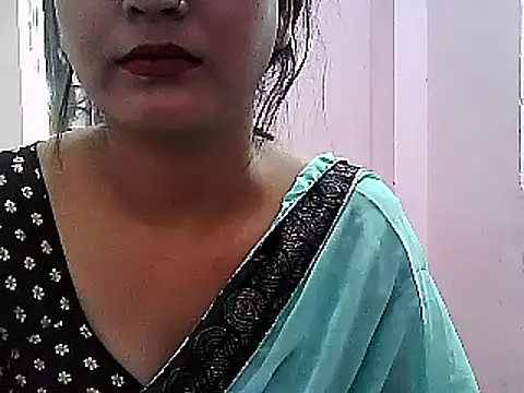 Snapshot of Model-Tanya chatting on 4, 2, 2025 Model-Tanya online show from 4, 2, 2025