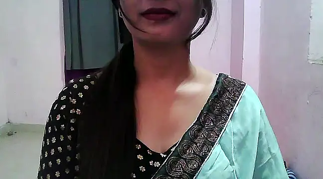 Snapshot of Model-Tanya chatting on 4, 2, 2025 Model-Tanya online show from 4, 2, 2025