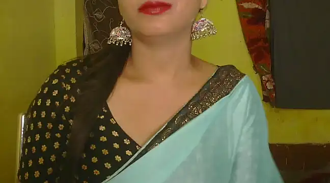 Snapshot of Model-Tanya chatting on 2, 3, 2025 Model-Tanya online show from 2, 3, 2025