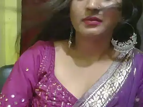 Snapshot of Model-Tanya chatting on 8, 3, 2025 Model-Tanya online show from 8, 3, 2025