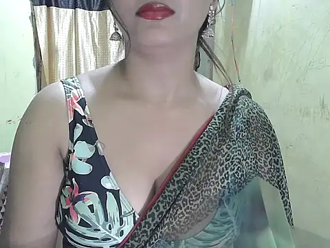 Snapshot of Model-Tanya chatting on 25, 10, 2025 Model-Tanya online show from 25, 10, 2025