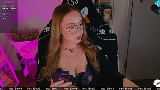 Emili1- online show from 19, 12, 2025