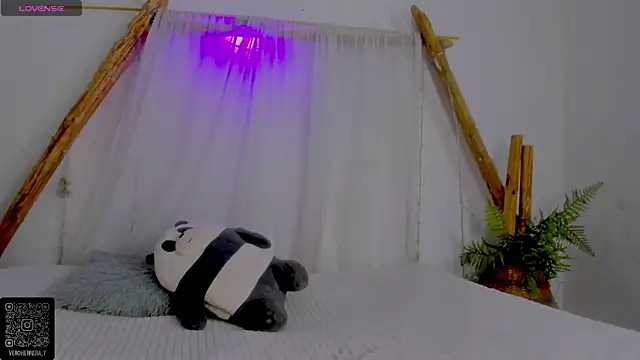 Snapshot of _RedMoon chatting on 14, 5, 2026 RedMoon online show from 14, 5, 2026