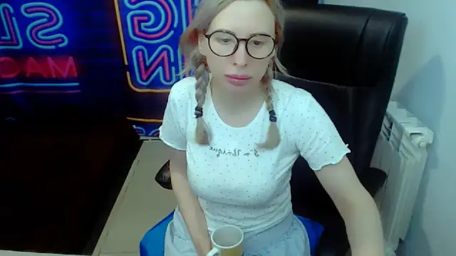 Snapshot of kerakiss877 chatting on 20, 3, 2025 kerakiss877 online show from 20, 3, 2025