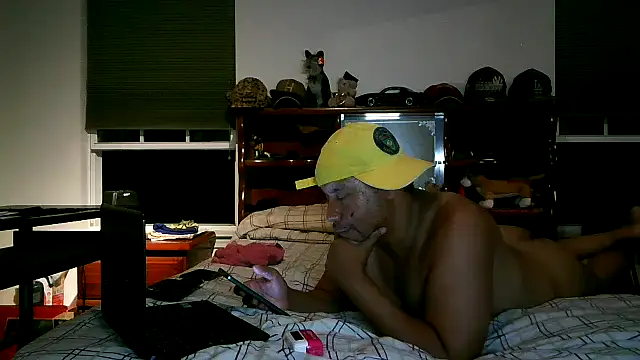 Snapshot of pimpdaddy4ever chatting on 8, 6, 2026 pimpdaddy4ever online show from 8, 6, 2026