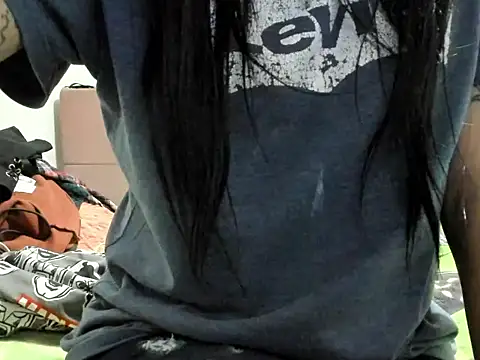 Snapshot of seduction_party chatting on 20, 9, 2025 seduction party online show from 20, 9, 2025