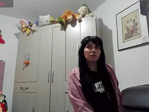 Snapshot of seduction_party chatting on 12, 10, 2025 seduction party online show from 12, 10, 2025