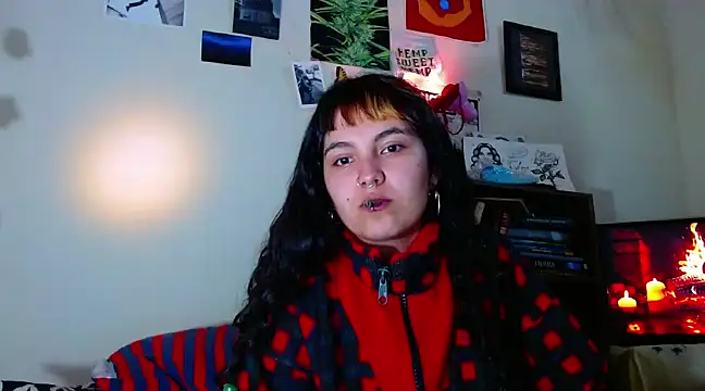 Snapshot of sweetiee_mary chatting on 24, 2, 2025 sweetiee mary online show from 24, 2, 2025