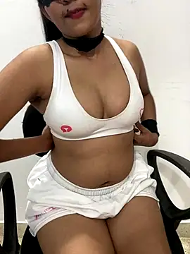 Snapshot of little_shadow chatting on 1, 12, 2024 little shadow online show from 1, 12, 2024