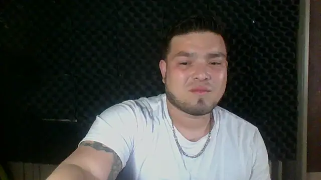 Snapshot of DirtyRcride chatting on 2, 3, 2025 DirtyRcride online show from 2, 3, 2025