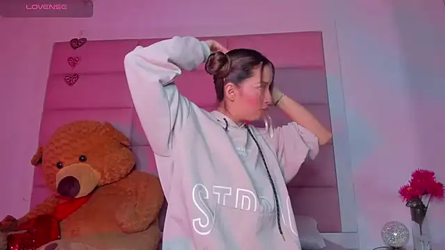 little-Emma online show from 27, 1, 2025