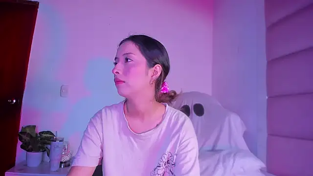 little-Emma online show from 11, 10, 2025