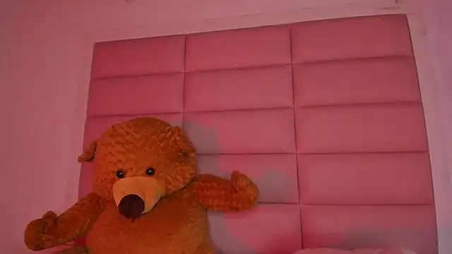 little-Emma online show from 7, 11, 2025