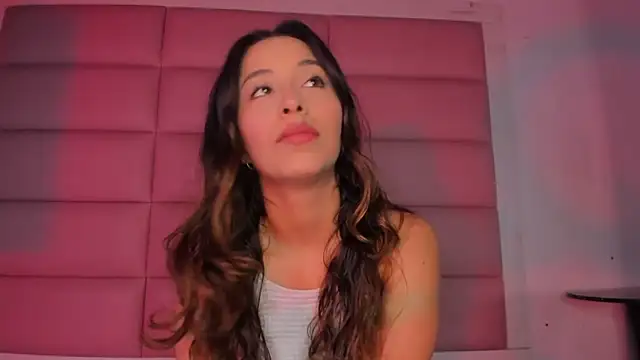 little-Emma online show from 15, 11, 2025