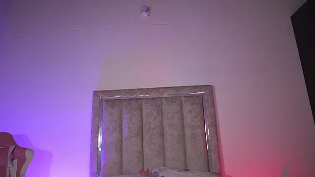 little-Emma online show from 18, 4, 2026