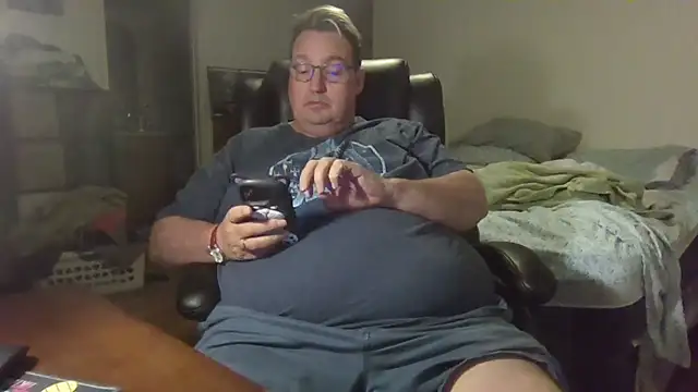 Snapshot of wvalentino chatting on 12, 10, 2025 wvalentino online show from 12, 10, 2025