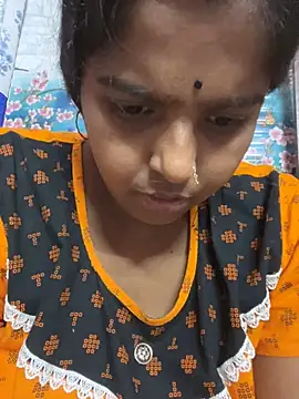 Beauty-queen online show from 2, 3, 2025