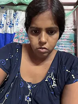 Snapshot of Beauty-queen chatting on 6, 7, 2026 Beauty-queen online show from 6, 7, 2026