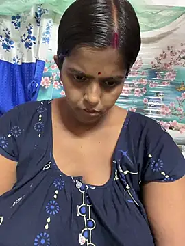 Snapshot of Beauty-queen chatting on 11, 7, 2026 Beauty-queen online show from 11, 7, 2026