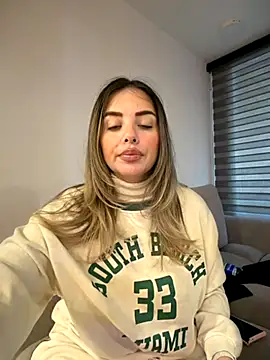 Alirawrz online show from 8, 11, 2025