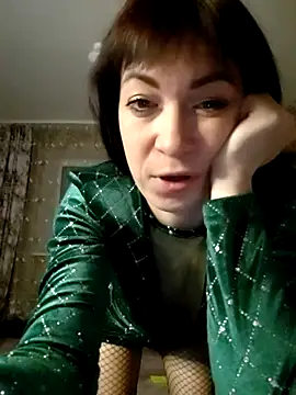 NikaXBerry online show from 2, 1, 2025