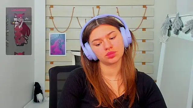 Josephine Kiss online show from 29, 12, 2024