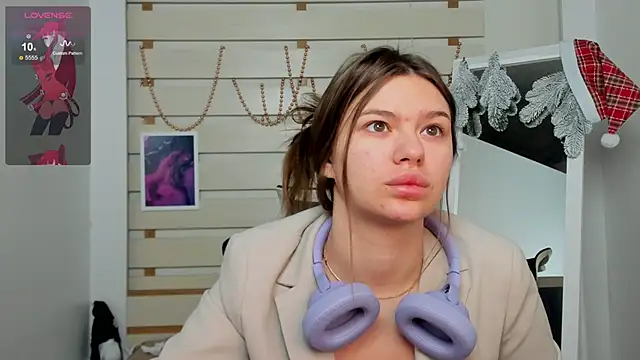 Josephine Kiss online show from 17, 1, 2025