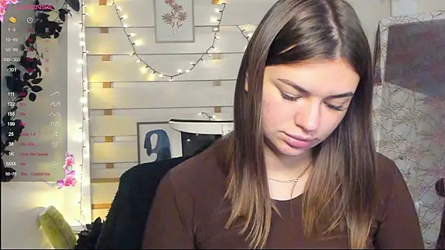 Josephine Kiss online show from 4, 11, 2025