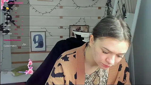 Josephine Kiss online show from 7, 4, 2026