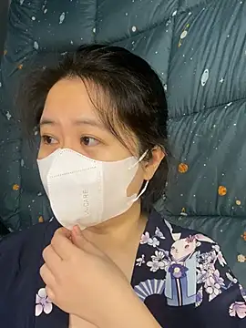 ninini92 online show from 28, 1, 2025