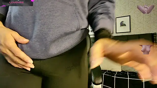 Snapshot of sussy__stone chatting on 3, 1, 2025 sussy stone online show from 3, 1, 2025