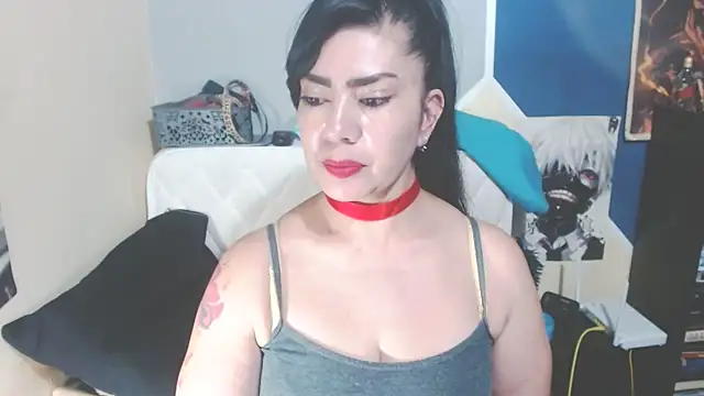 Snapshot of luisahott chatting on 23, 9, 2025 luisahott online show from 23, 9, 2025