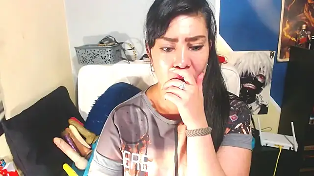 Snapshot of luisahott chatting on 16, 12, 2025 luisahott online show from 16, 12, 2025