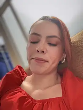 Lorraine Leon online show from 16, 12, 2024