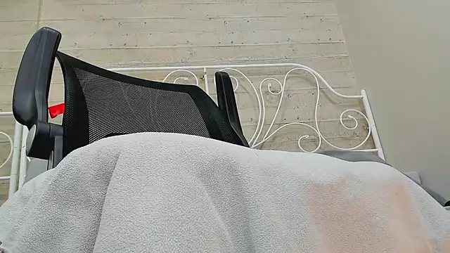 Snapshot of Whitney_Svonn chatting on 14, 12, 2024 Whitney Svonn online show from 14, 12, 2024