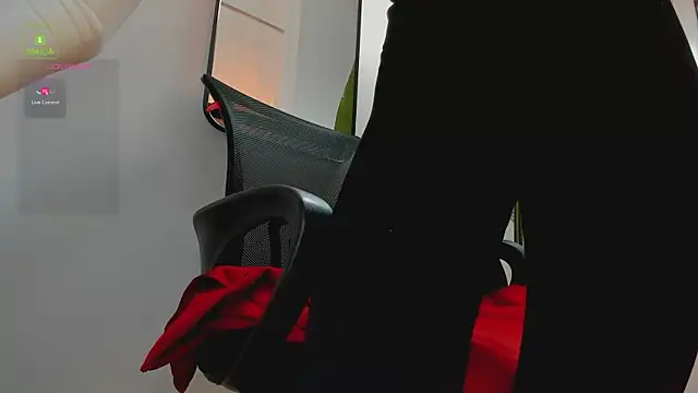 Snapshot of Whitney_Svonn chatting on 1, 1, 2025 Whitney Svonn online show from 1, 1, 2025