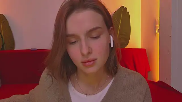 Snapshot of Whitney_Svonn chatting on 21, 3, 2025 Whitney Svonn online show from 21, 3, 2025