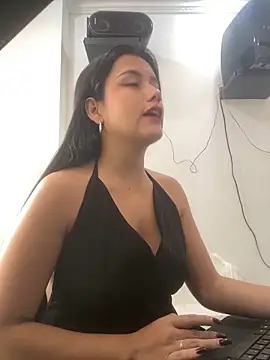 AbbyMillerrr online show from 12, 12, 2024