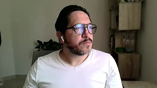 OsoMaduro12 online show from 12, 2, 2026