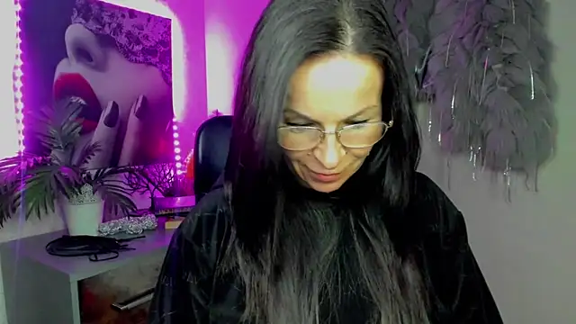 HelenLuxx online show from 31, 1, 2026