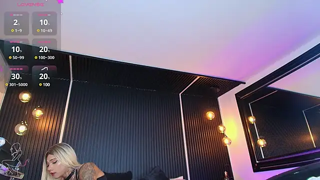 Snapshot of _Holly_Cat chatting on 18, 3, 2025  Holly Cat online show from 18, 3, 2025