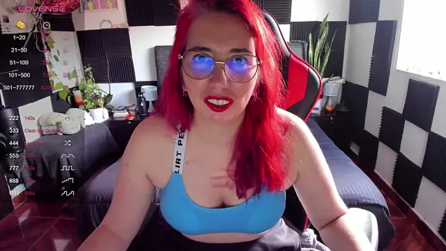 Snapshot of Ursula_fire chatting on 29, 4, 2026 Ursula fire online show from 29, 4, 2026