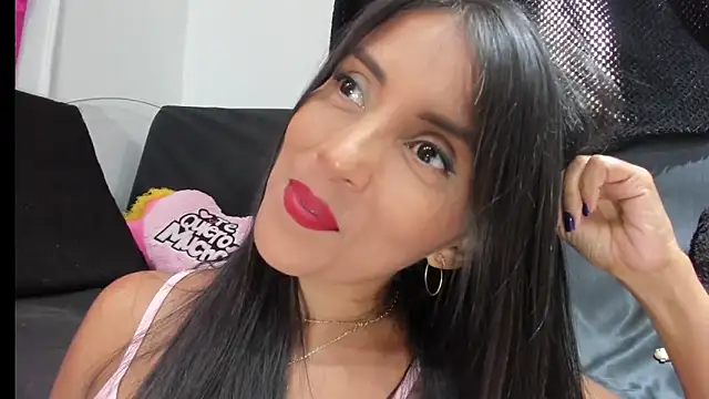 Sweet Andrea2802 online show from 13, 9, 2025